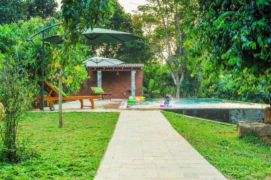 Garcinia Leaf Hotel Hikkaduwa Exterior photo