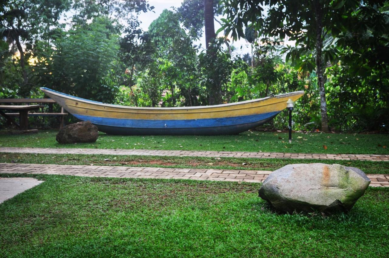 Garcinia Leaf Hotel Hikkaduwa Exterior photo